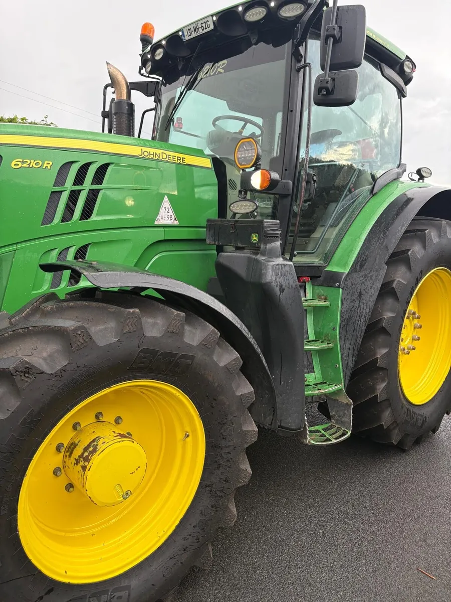 John Deere R210 - Image 1