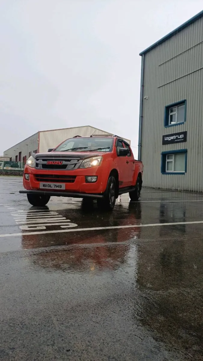 ISUZU D-MAX FURY - Image 2