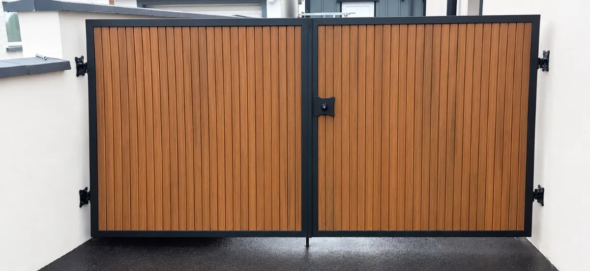 Composite fencing - Image 2