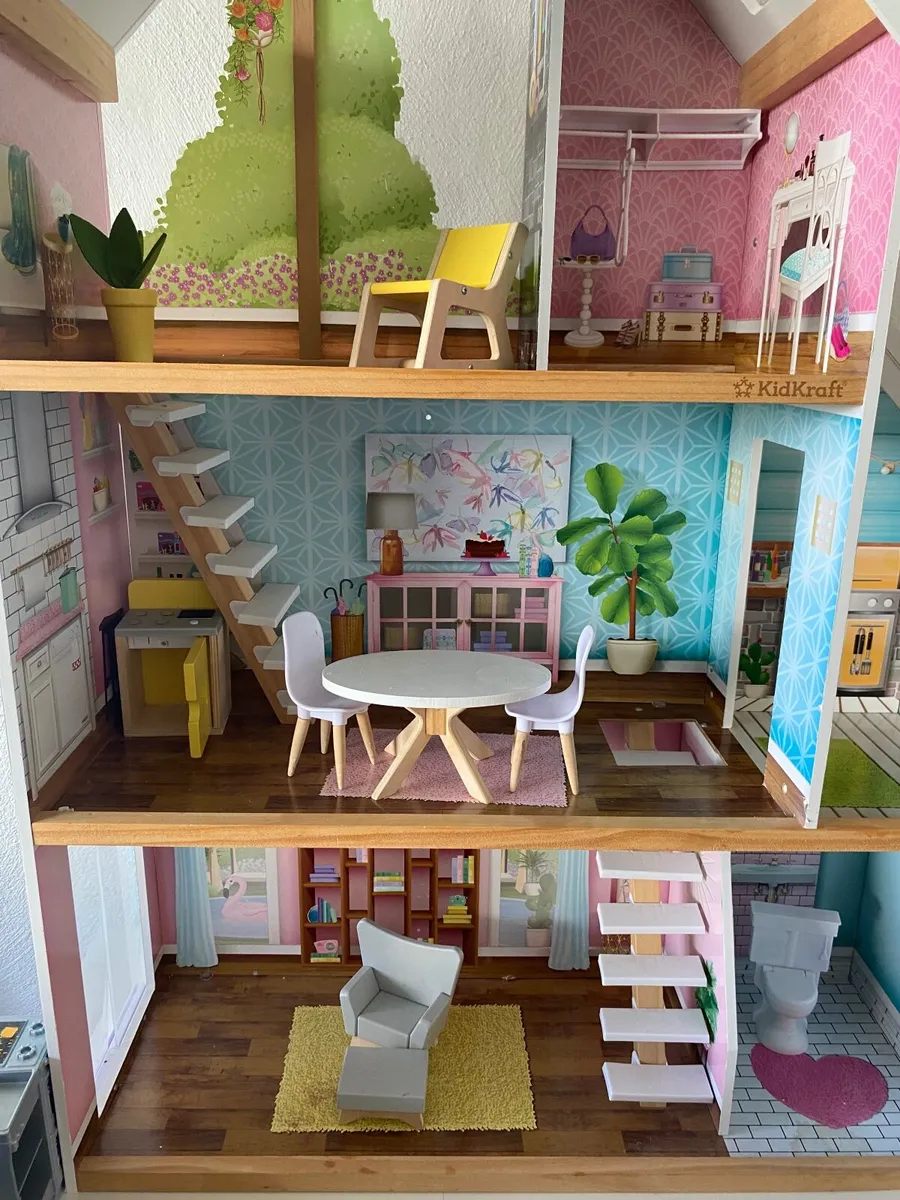 Kid craft dolls house. - Image 3