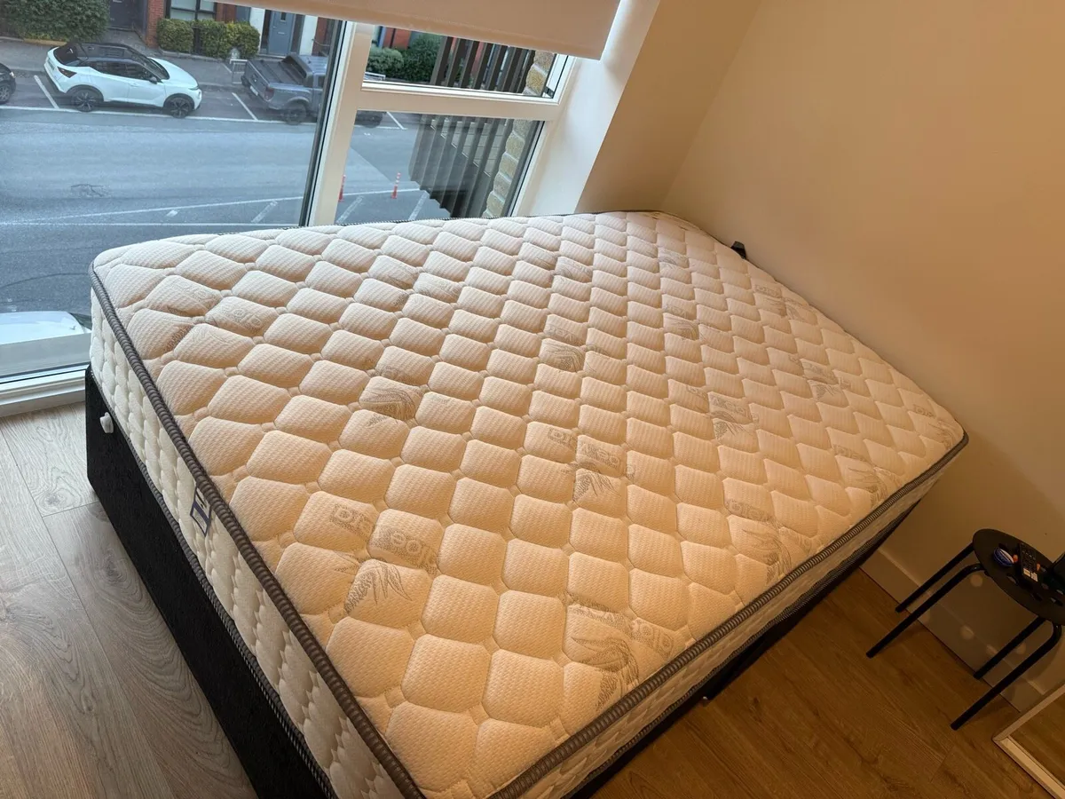 Posture care 2000 - small double bed & mattress - Image 2