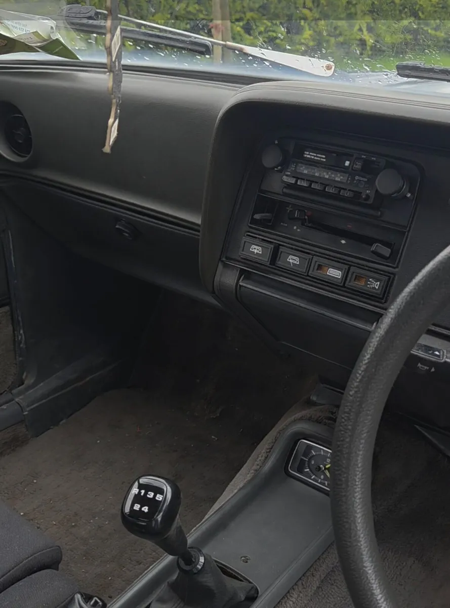 Ford Capri 1983 - Image 1