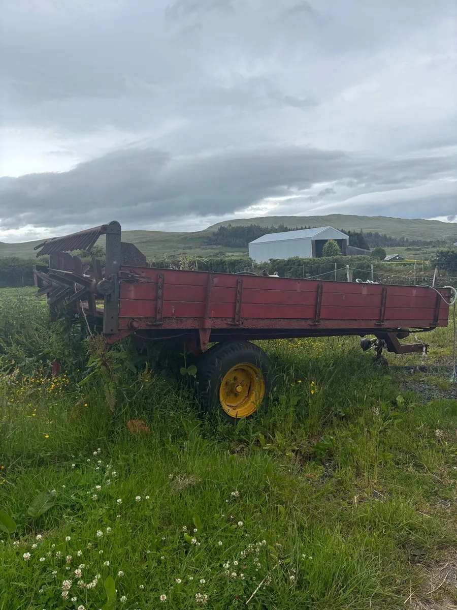 Antique muckspreader - Image 3