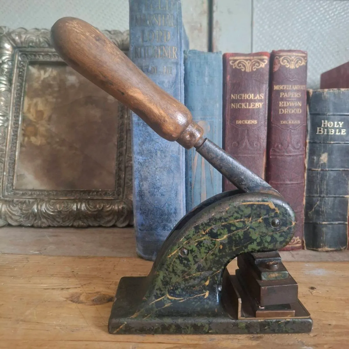 Victorian Cast Iron Desk Embosser Seal - Image 1