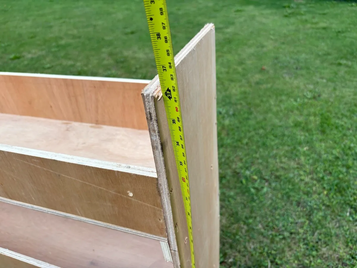 Van shelves - Image 3