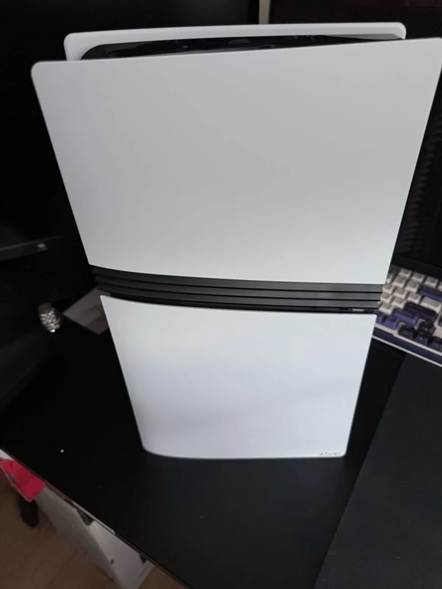 PS5 Pro 2TB - Mint with Smyths Receipt - Image 3