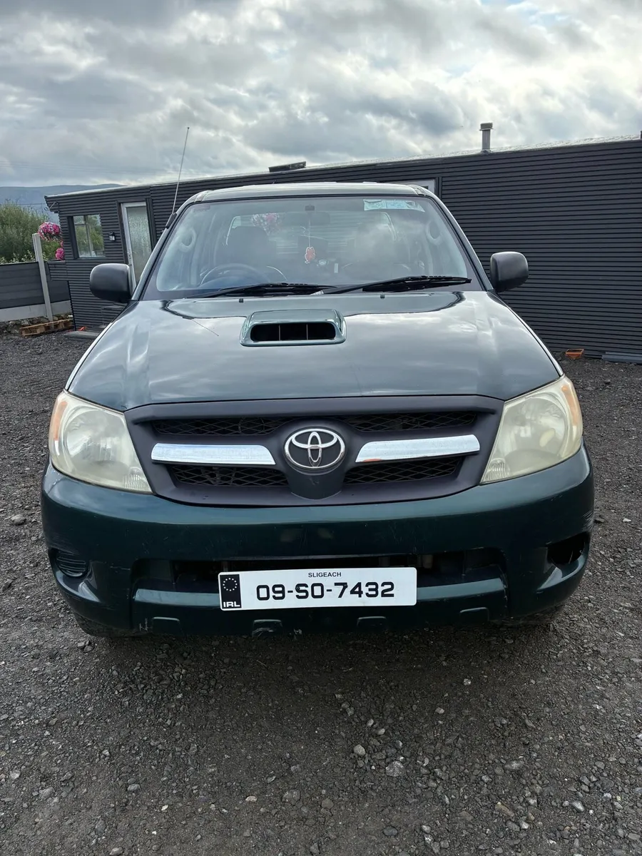 2009 Toyota Hilux,CrewCab 2.5 Diesel,5Doe 24/06/27 - Image 1