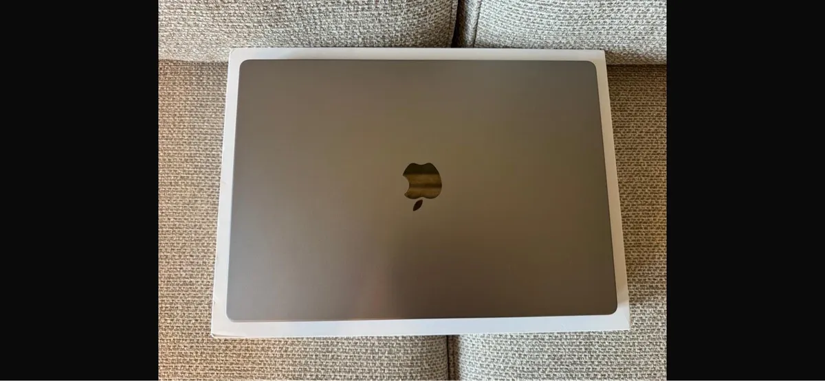 MacBook Pro M2 16” - Pro Chip - Image 3