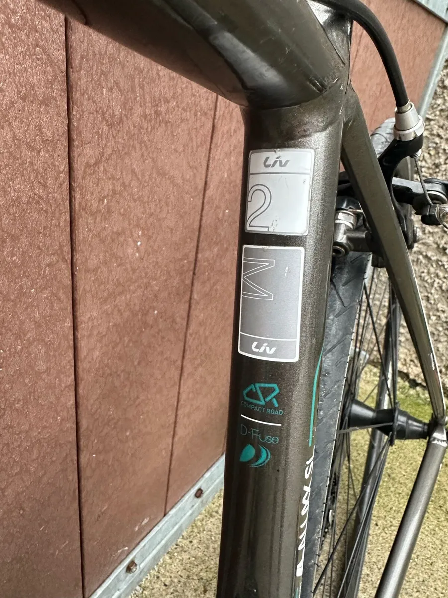 Liv Avail 2 ladies road bike - Image 3
