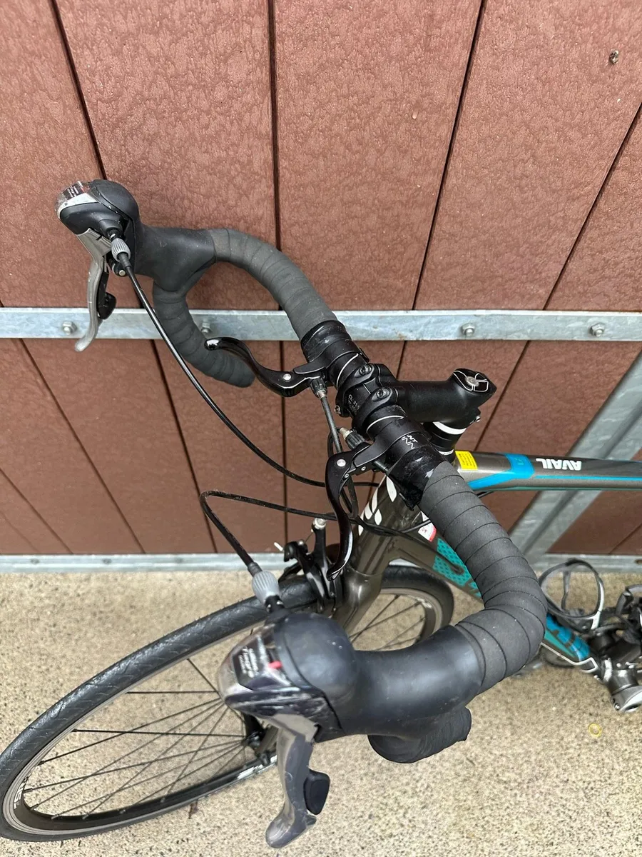 Liv Avail 2 ladies road bike - Image 4