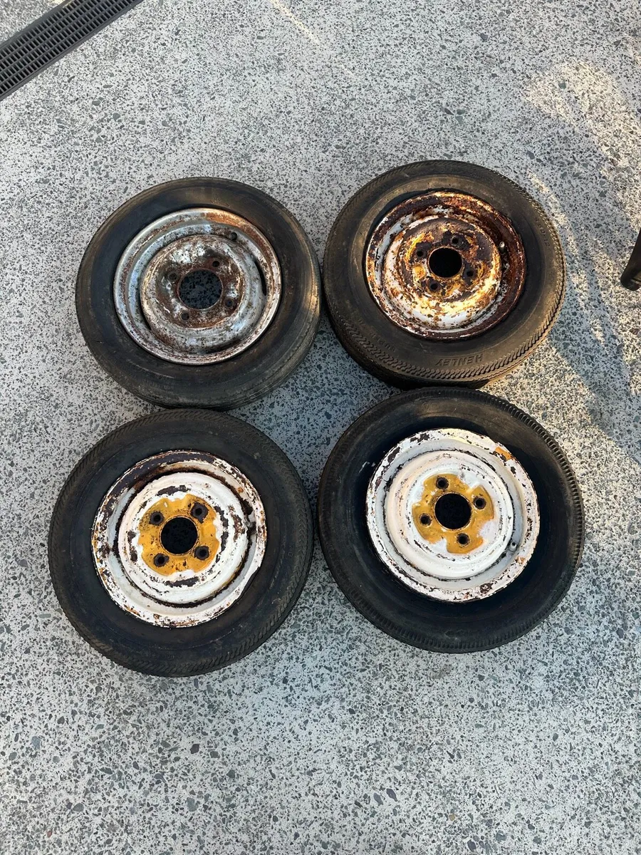 Tractor/trailer wheels - Image 1