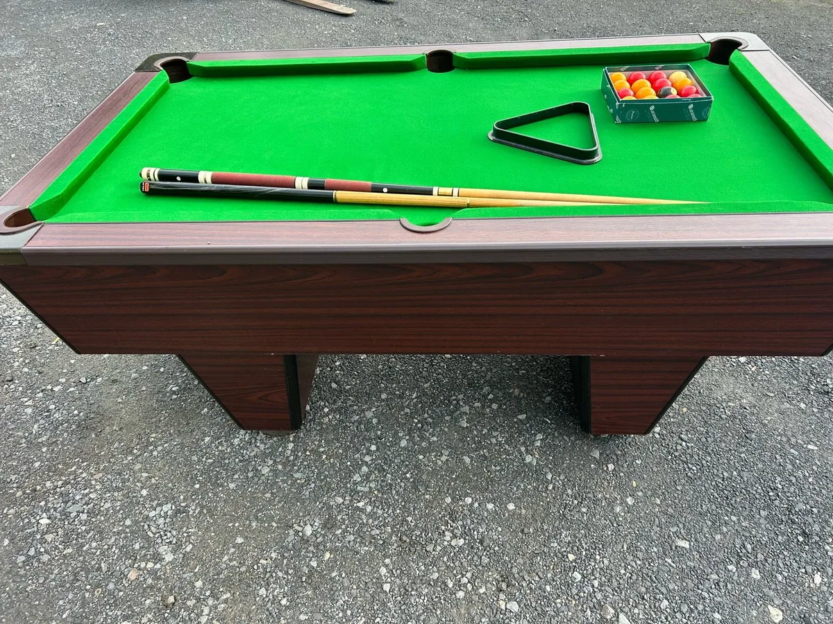 Pool table - Image 4
