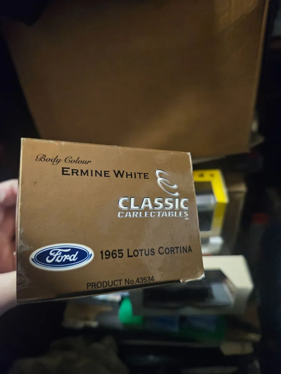 Corgi Ford Lotus Cortina - Image 4