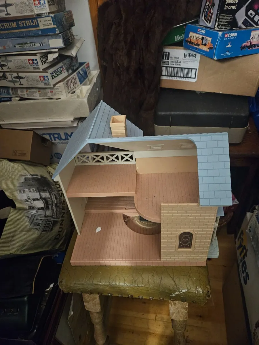 Sylvanian Famalies House - Image 1