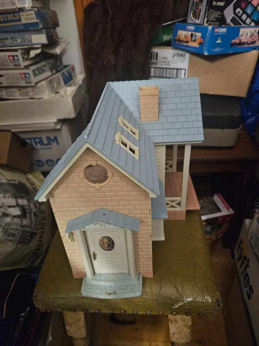 Sylvanian Famalies House - Image 3