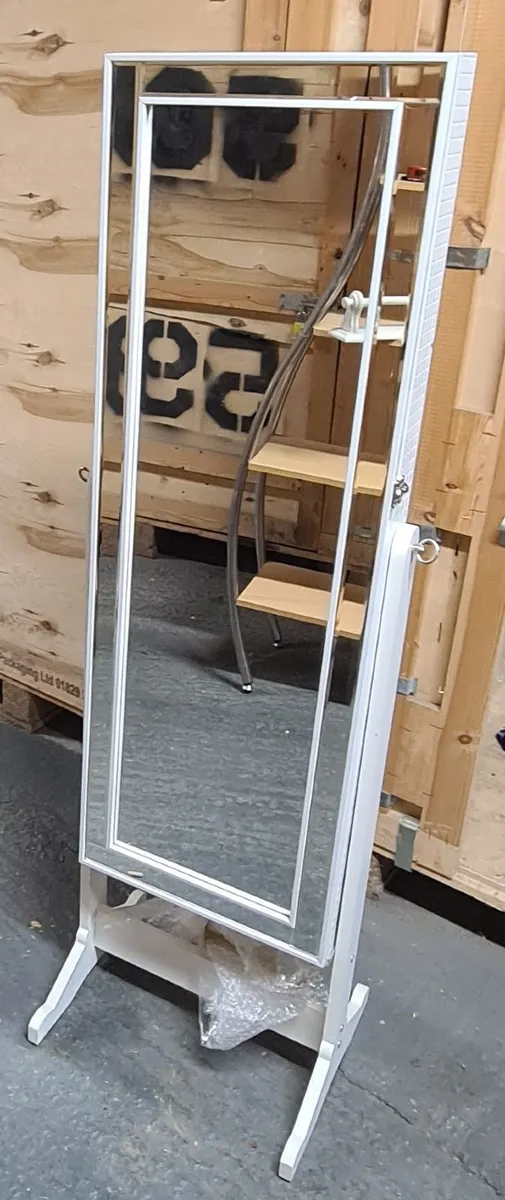 Elegant Free-Standing Jewellery Cabinet - Image 3