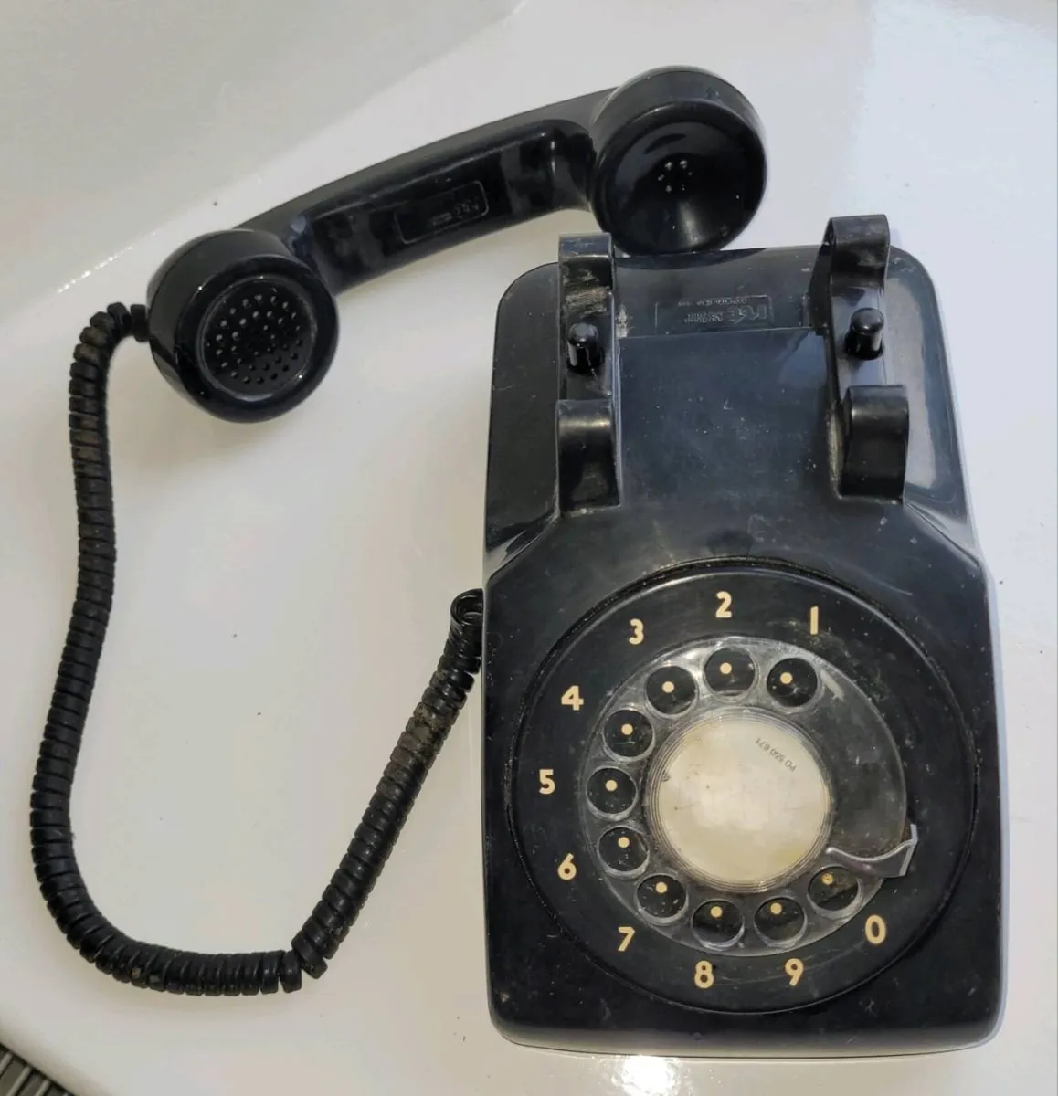 Vintage telephone - Image 2