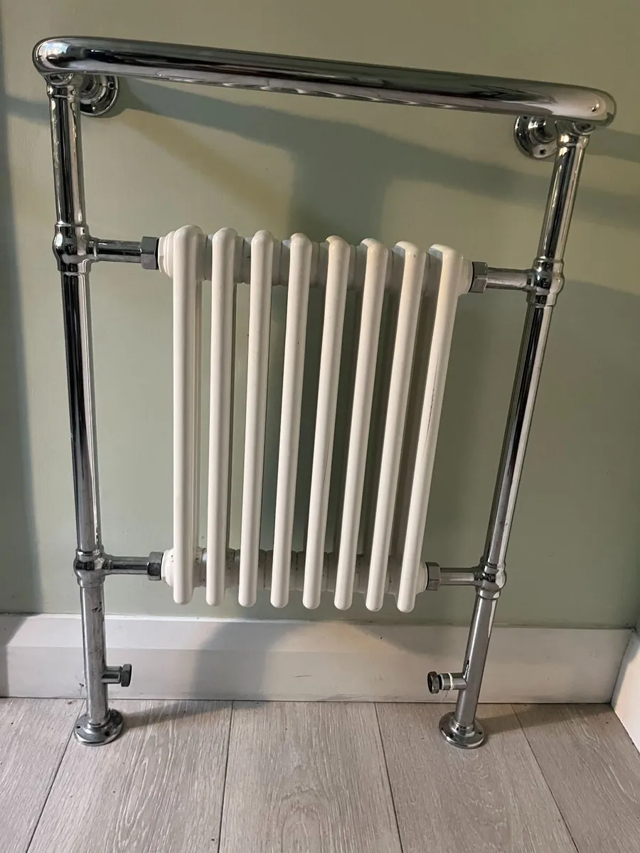 Towel radiator - Image 1