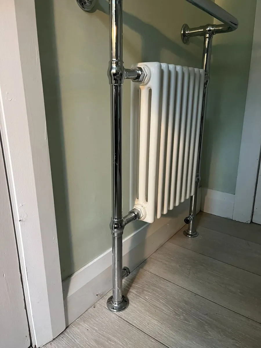 Towel radiator - Image 2