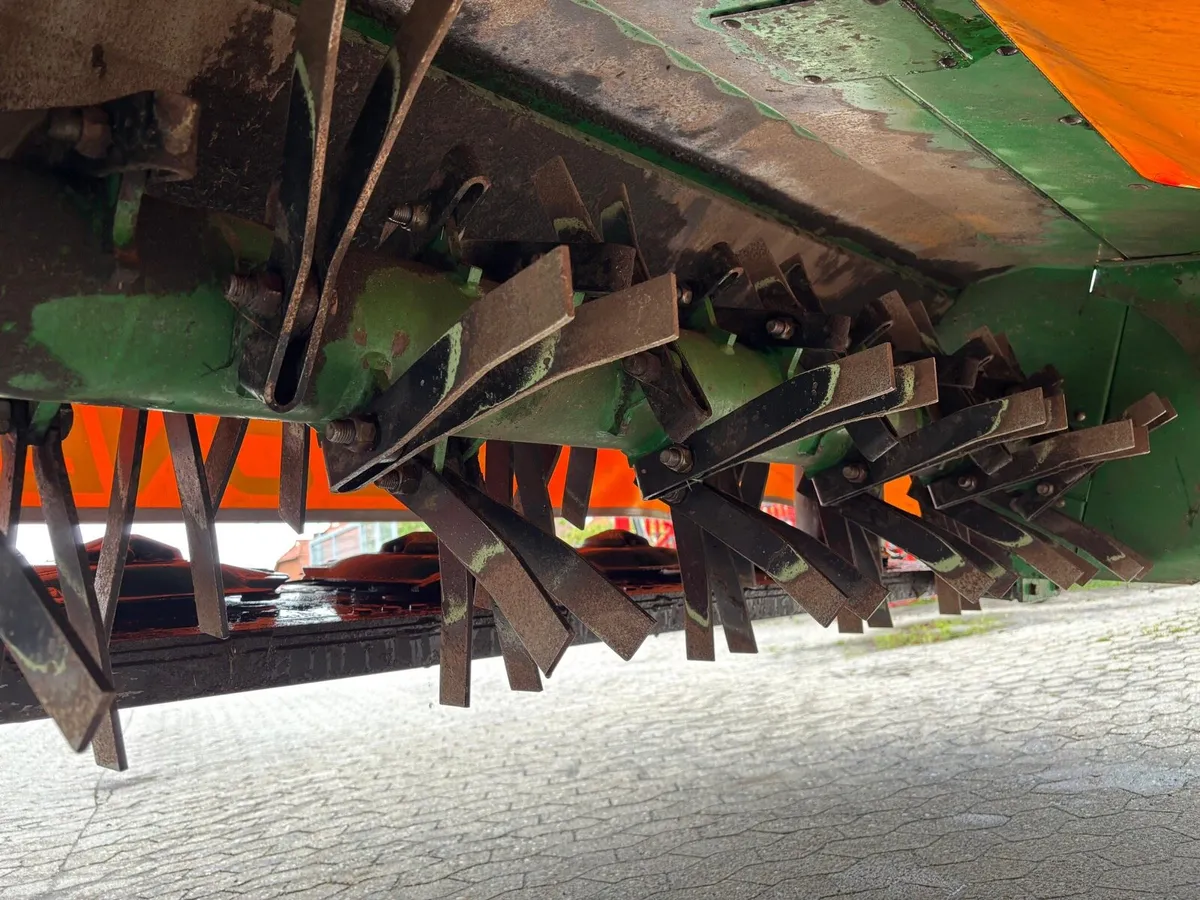 Malone ProCut 3000FC Front Mower with Conditioner - Image 4
