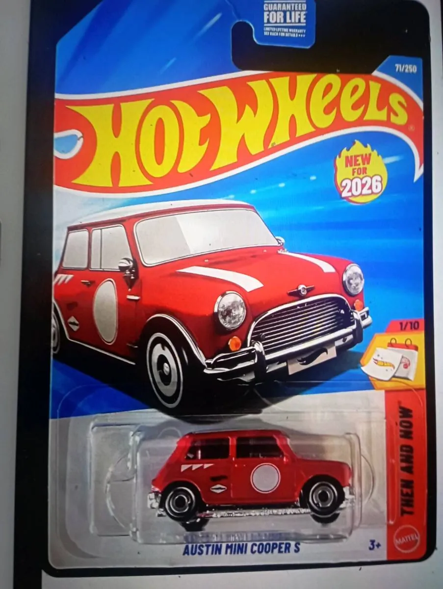 2026 HOT WHEELS THEN AND NOW AUSTIN MINI COOPER S - Image 3