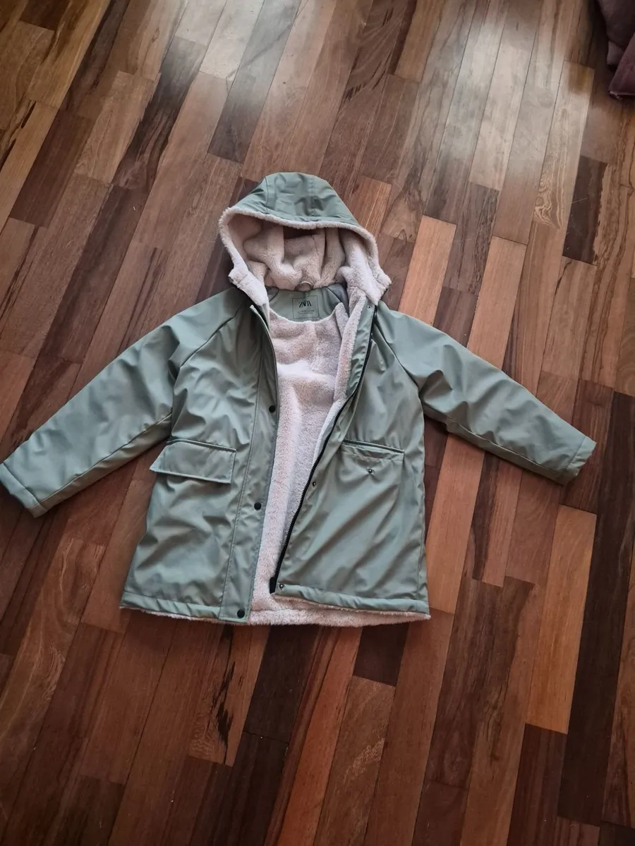 Girls jacket - Image 1