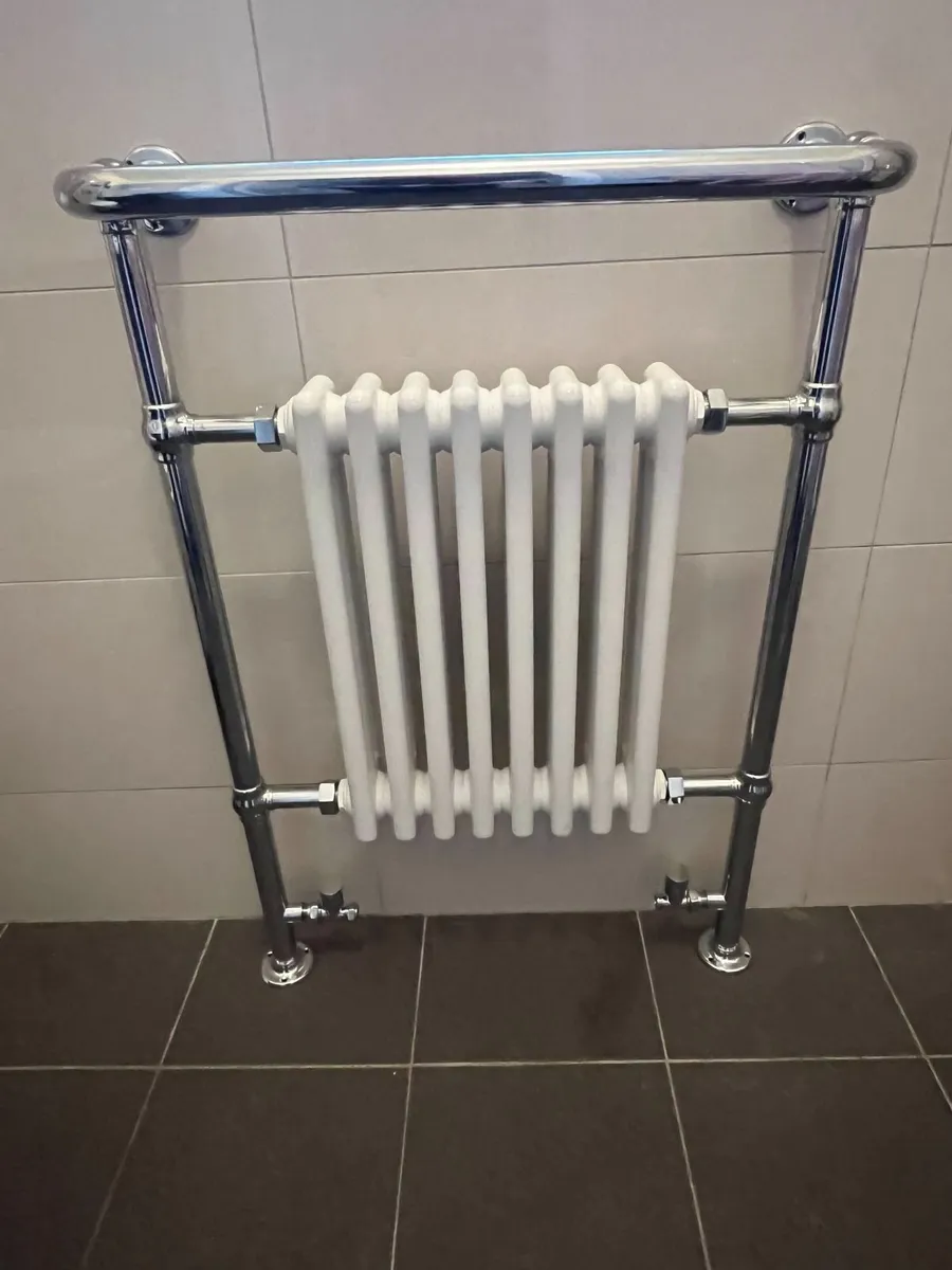 Towel radiator - new - Image 1
