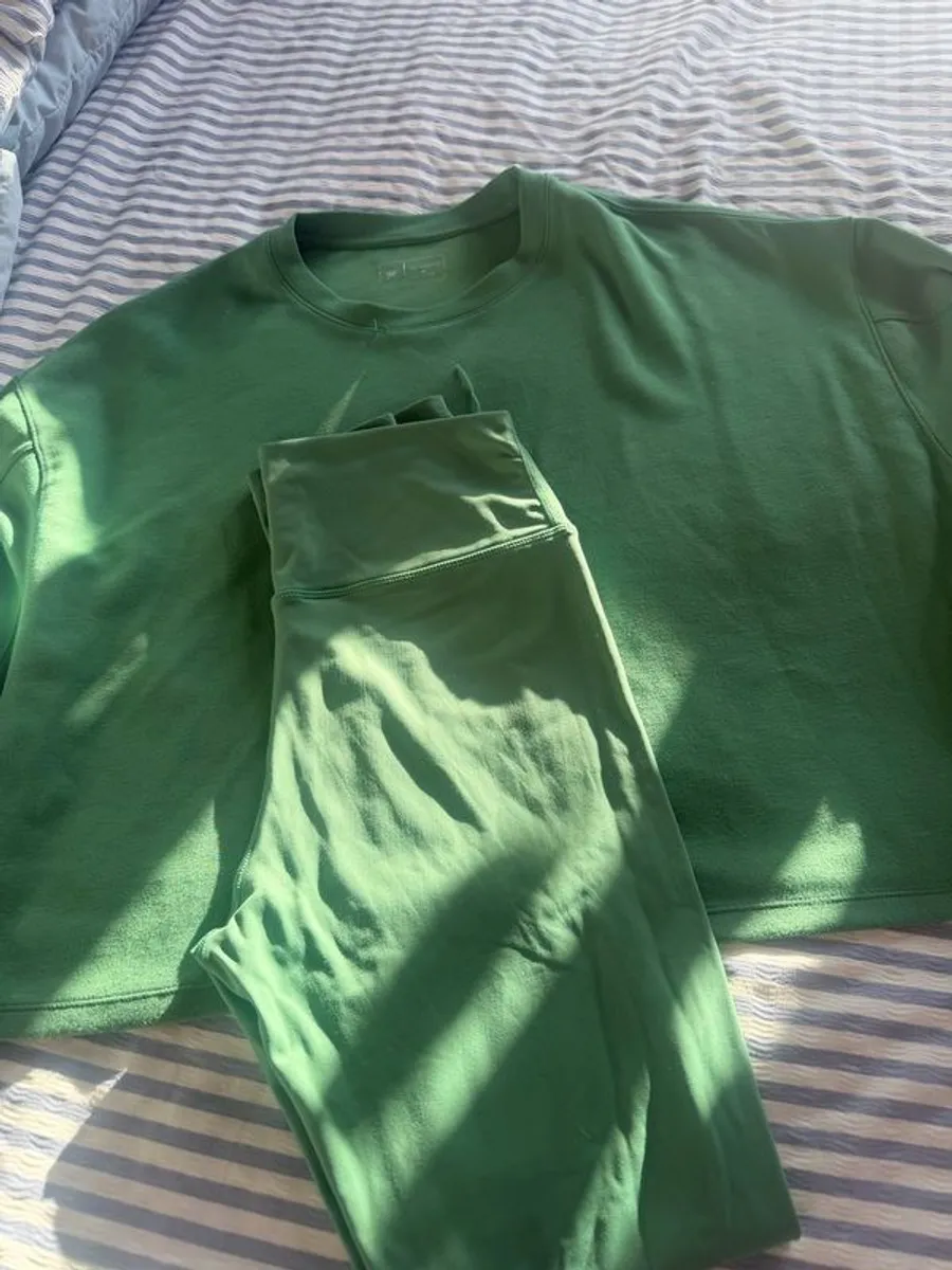 ladies clothes - Image 3