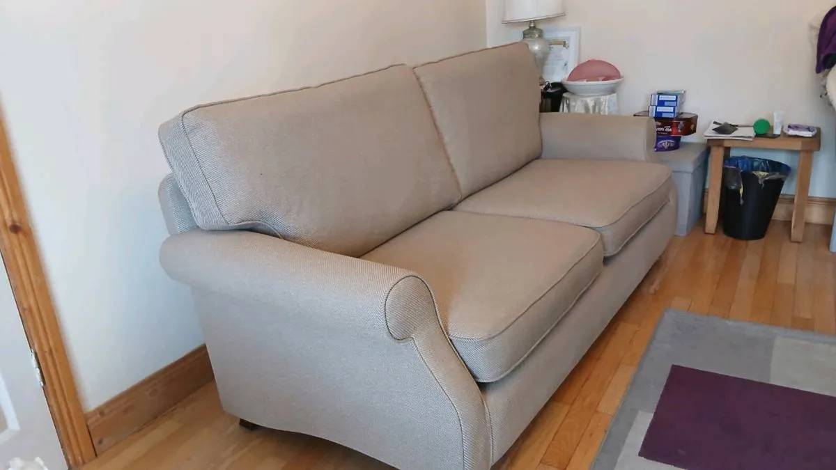Edel Beautiful as good as new 3 Seater Couch - Image 2