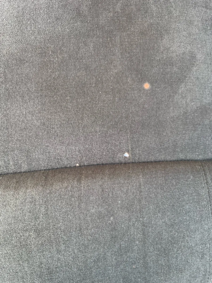 Large recliner sofa - Image 2