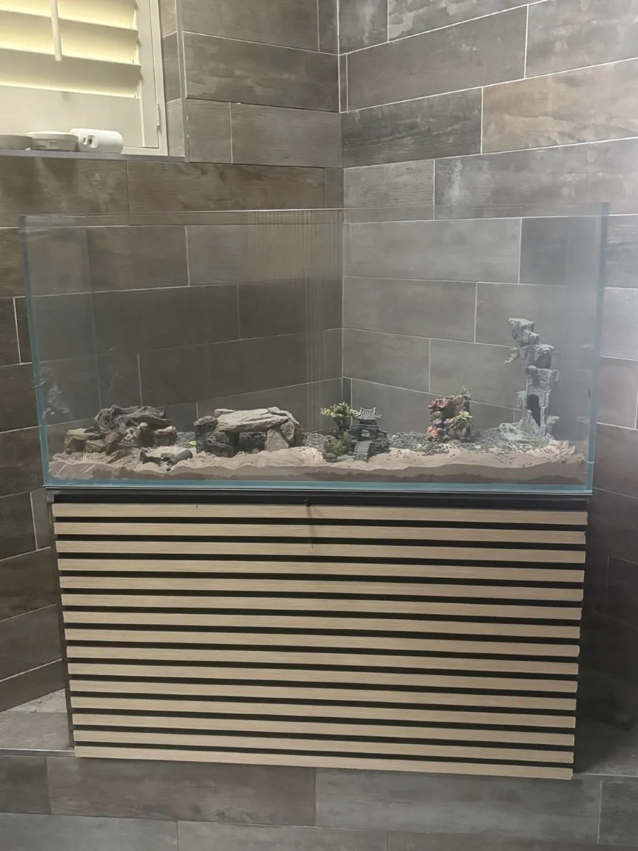 CUSTOM FISH AQUARIUM - Image 3
