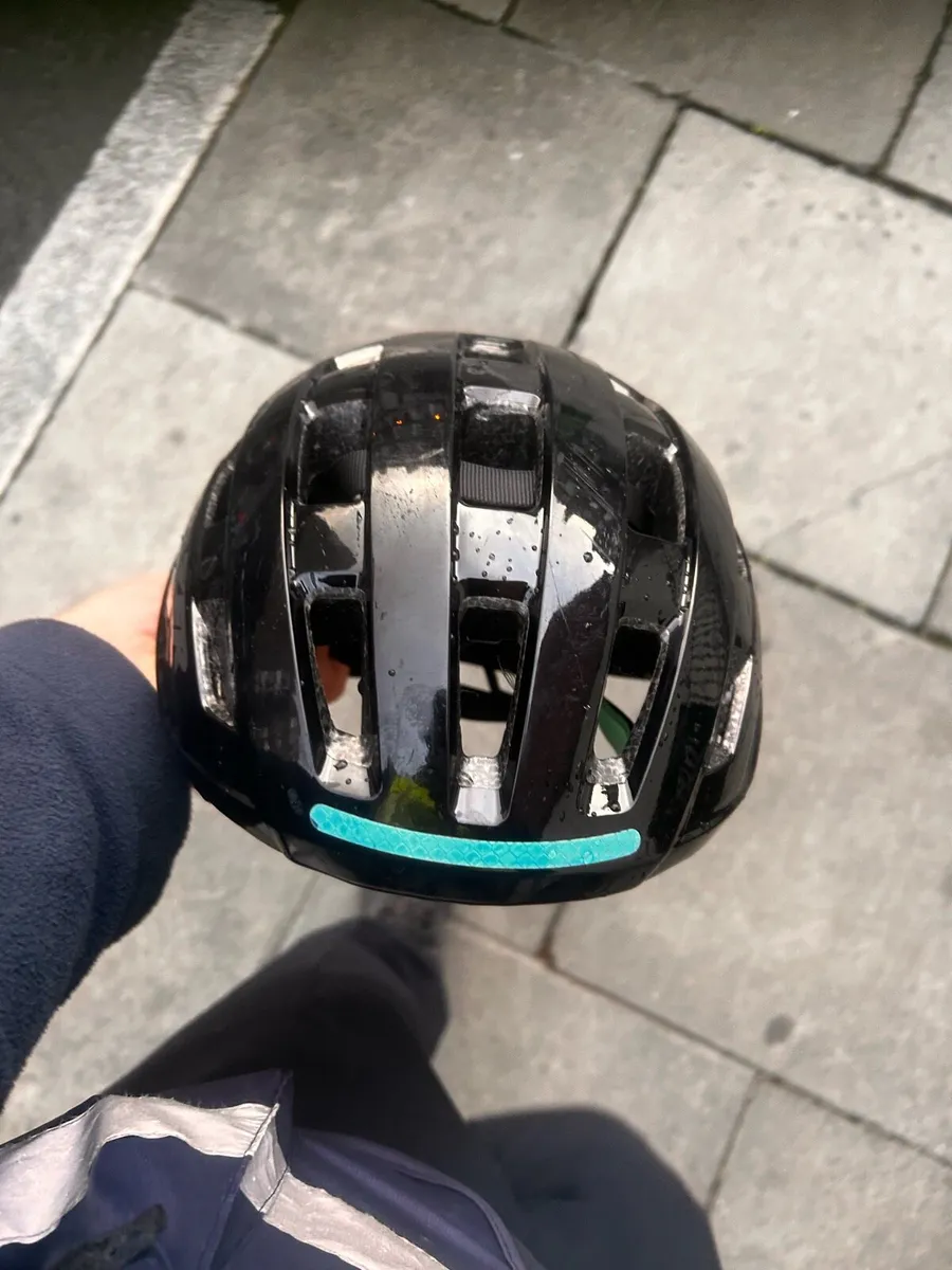 Bike helmet - Image 3