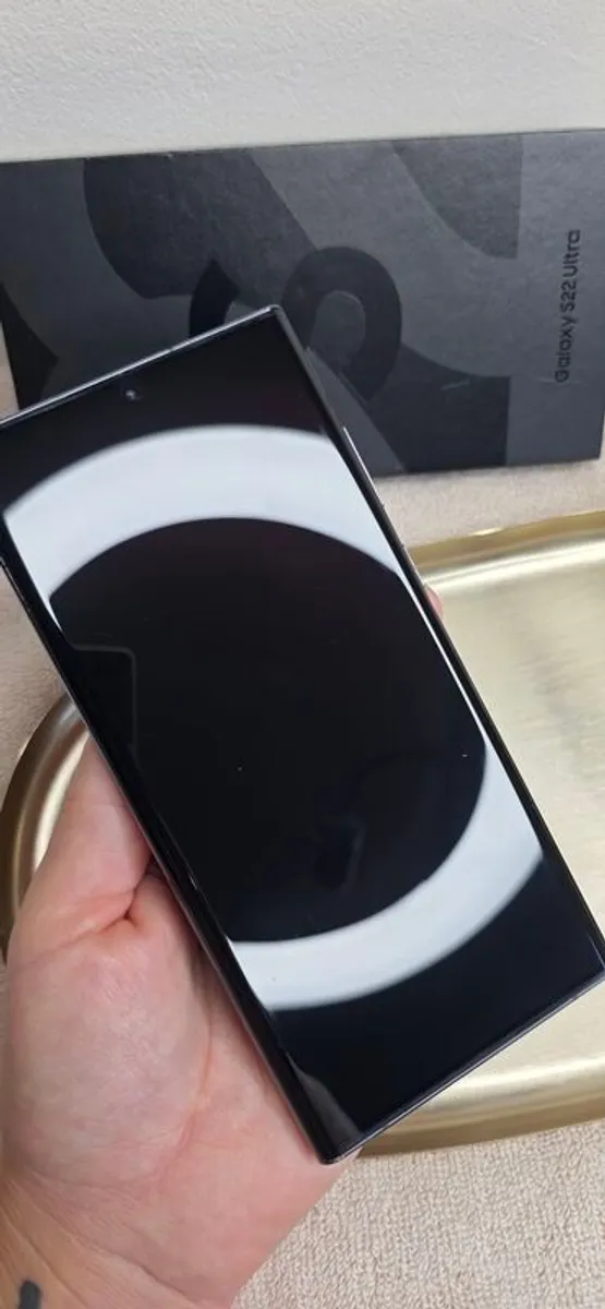 Samsung Galaxy S22 Ultra 128GB - Image 1