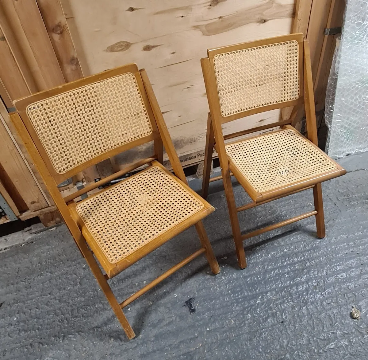 Pair of Vintage Wooden Folding Chairs - Image 2
