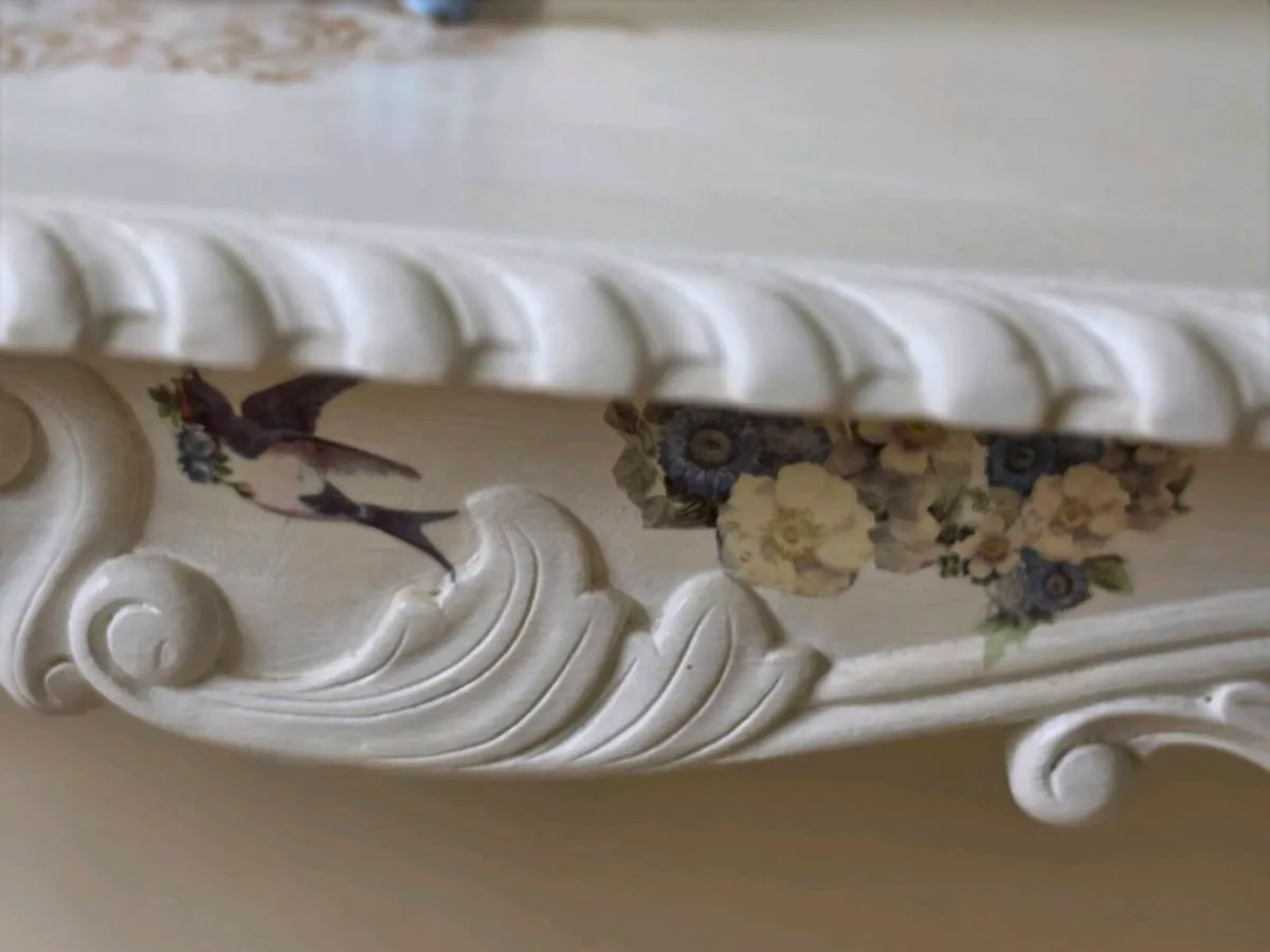 French console table - Image 4