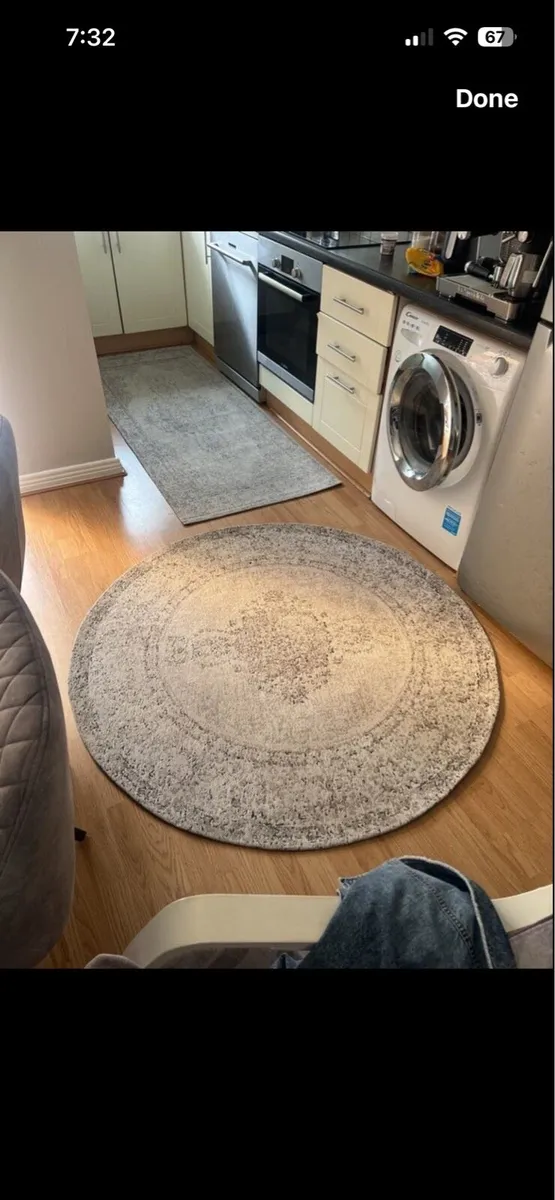 Rug and runner - Image 1