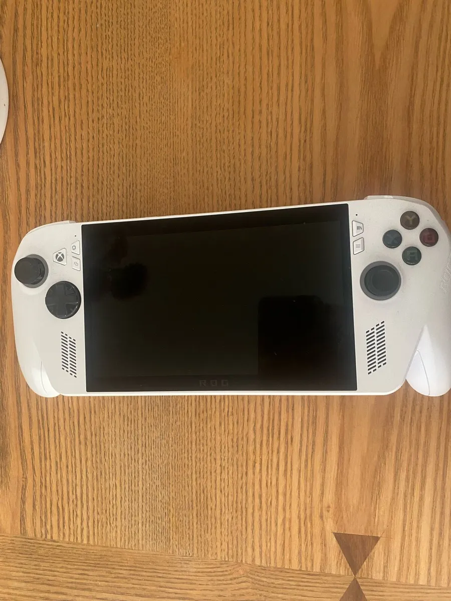 Rog Xbox Ally perfect condition ONO - Image 1