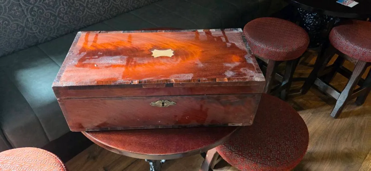 Antique writing desk - Image 1
