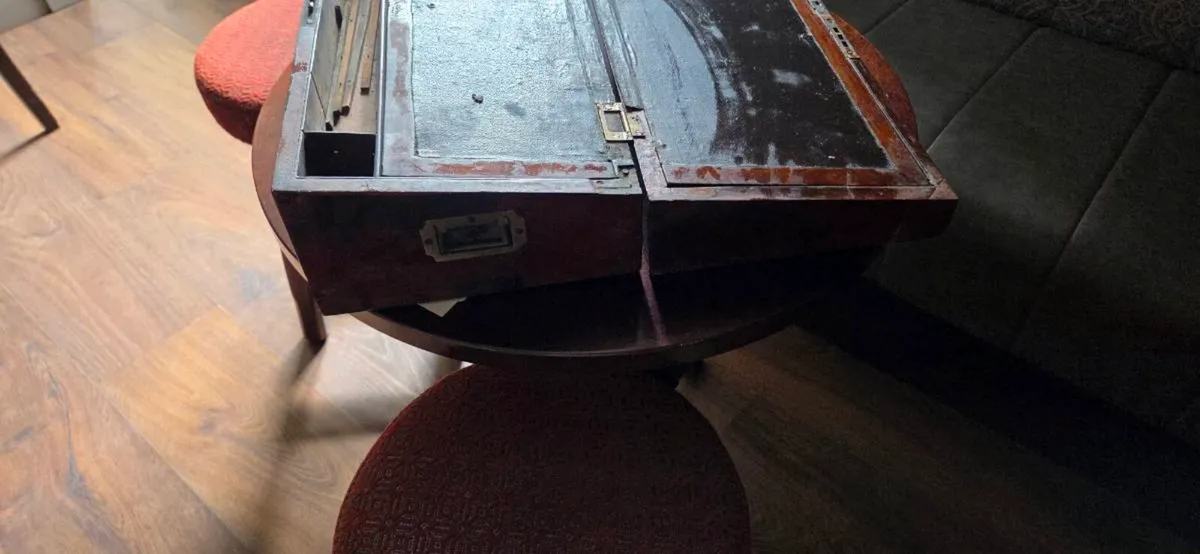Antique writing desk - Image 4