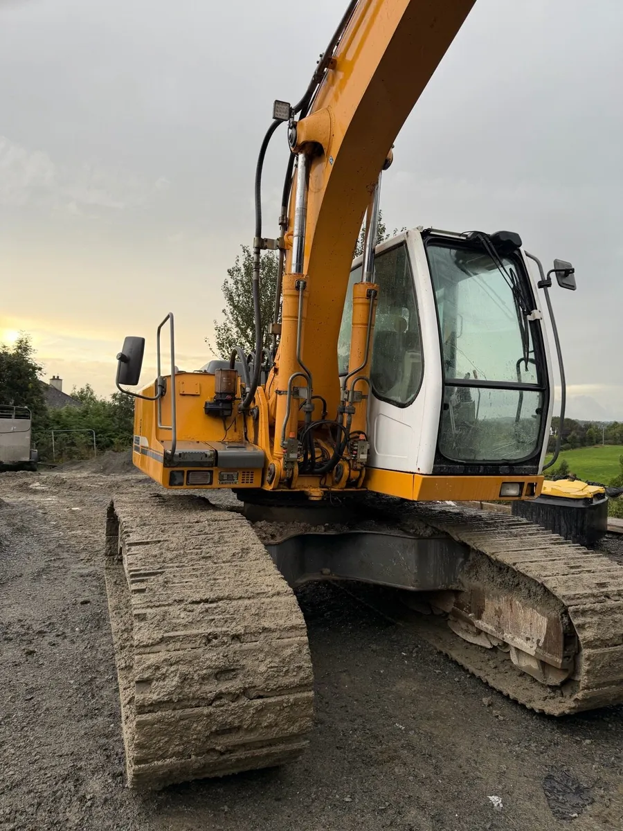 Liebherr 904 - Image 4