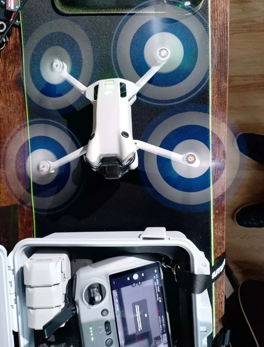 Dji mini 4Pro + accessories - Image 3