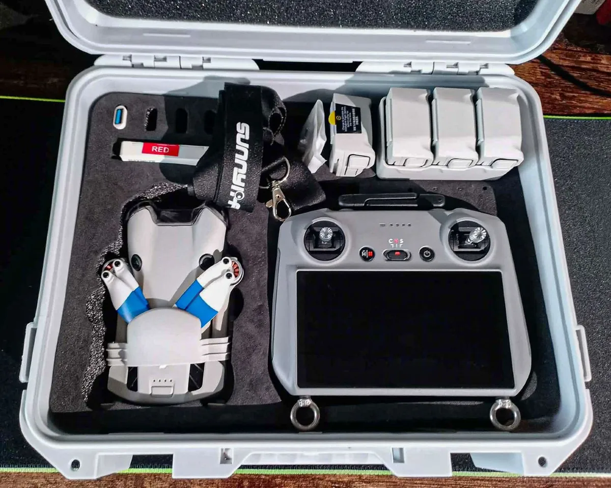 Dji mini 4Pro + accessories - Image 1