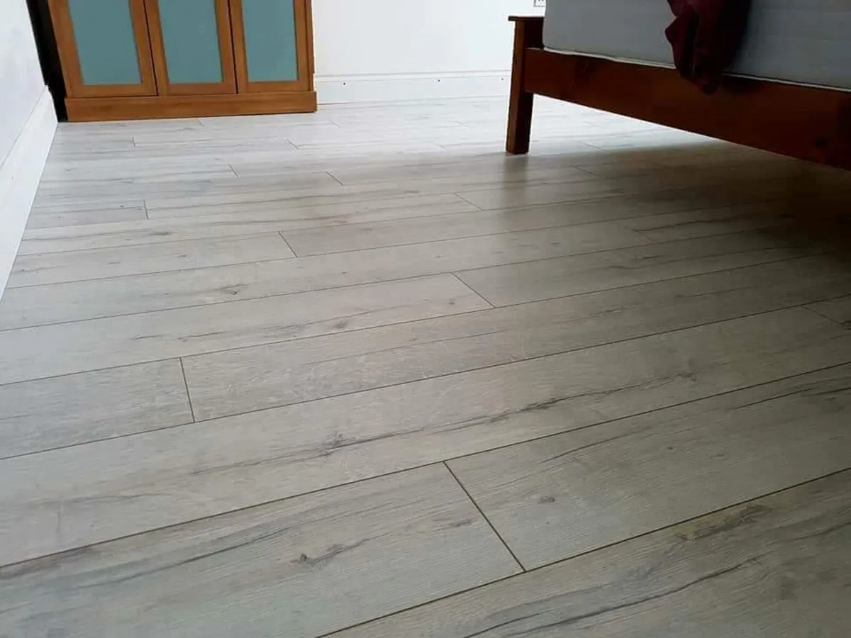 Timber floor fitter - Image 4
