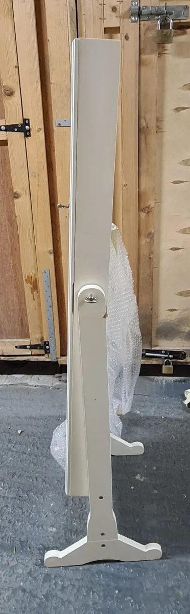 White Free-Standing Jewellery Cabinet - Image 3