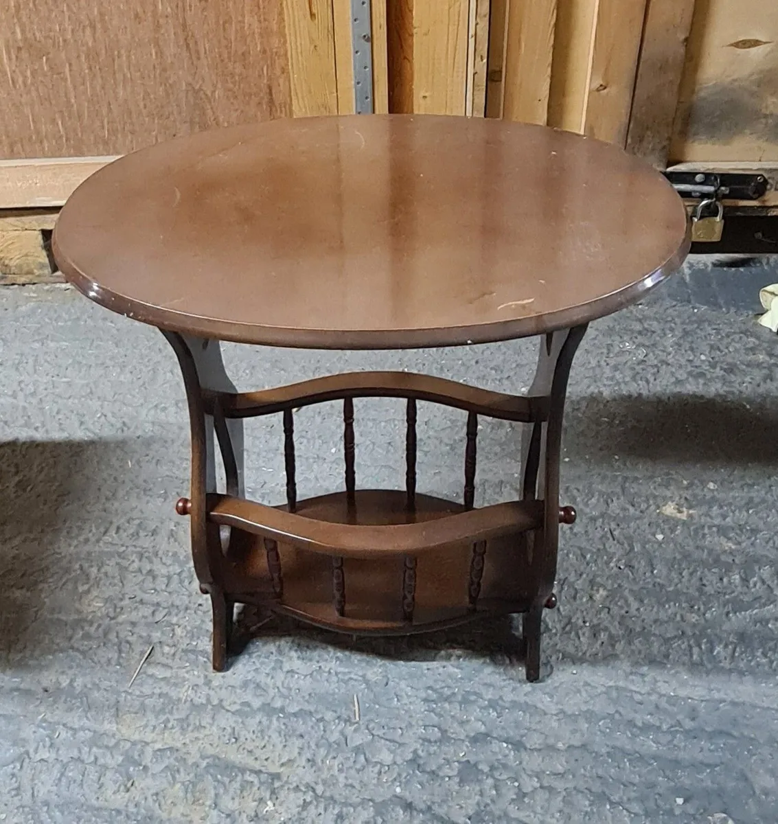 Vintage Oval Coffee Table with Lower Magazine Shel - Image 3
