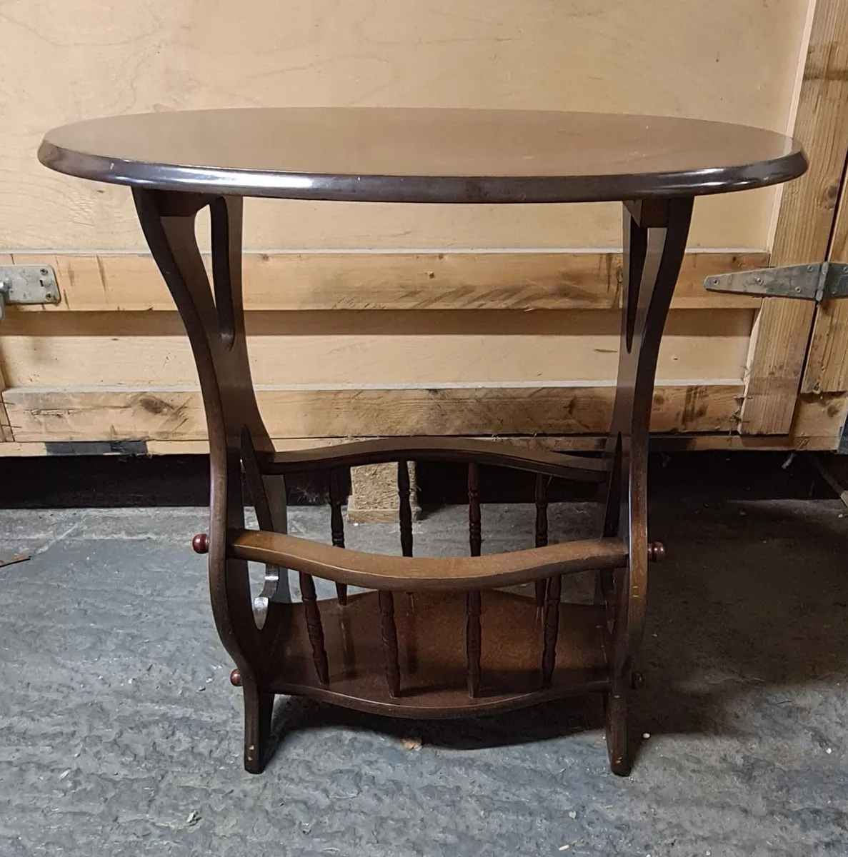 Vintage Oval Coffee Table with Lower Magazine Shel - Image 4