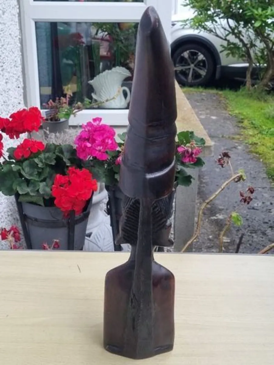 Large traditional African wooden sculpture - Image 3