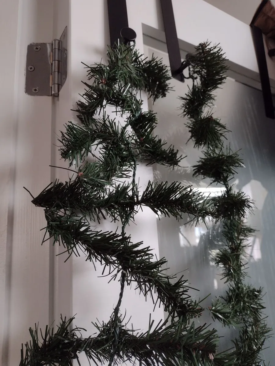 Christmas garland 9ft - Image 2