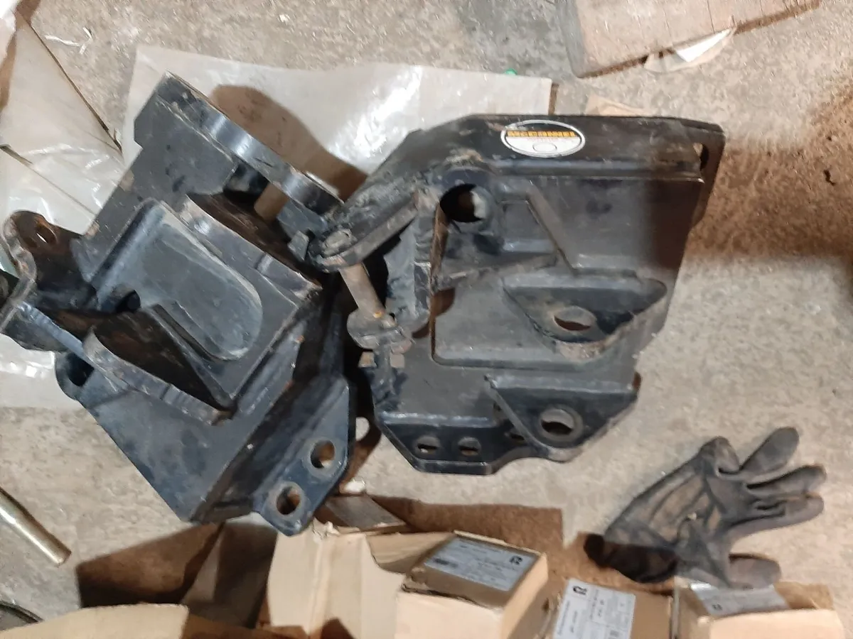 Parts - Image 3