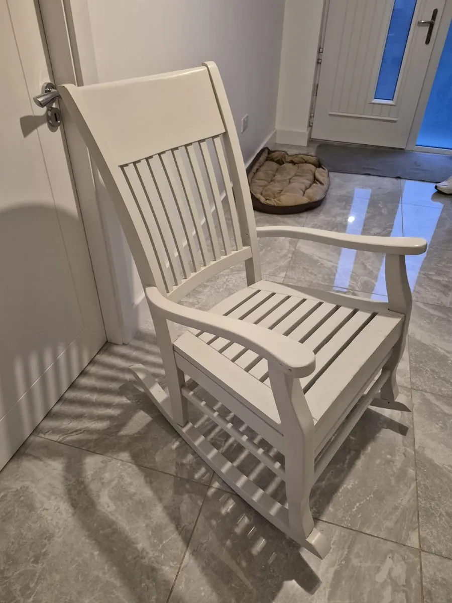 Rocking chair - Image 1